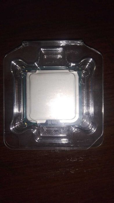 ASUS P5P43TD, Kingston HyperX blu. 2x4 gb, Intel Core2Quad Q9550.