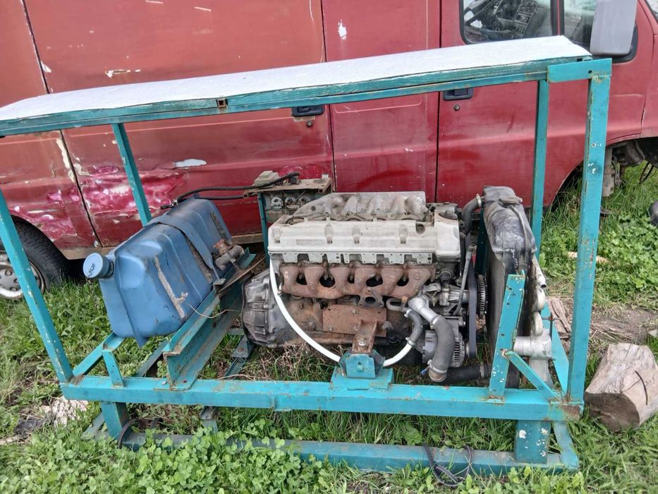 Двигун Мерседес OM606 3.0 TDI