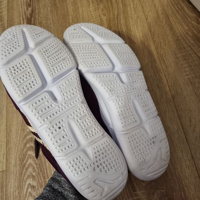Кросівки decathlon 39