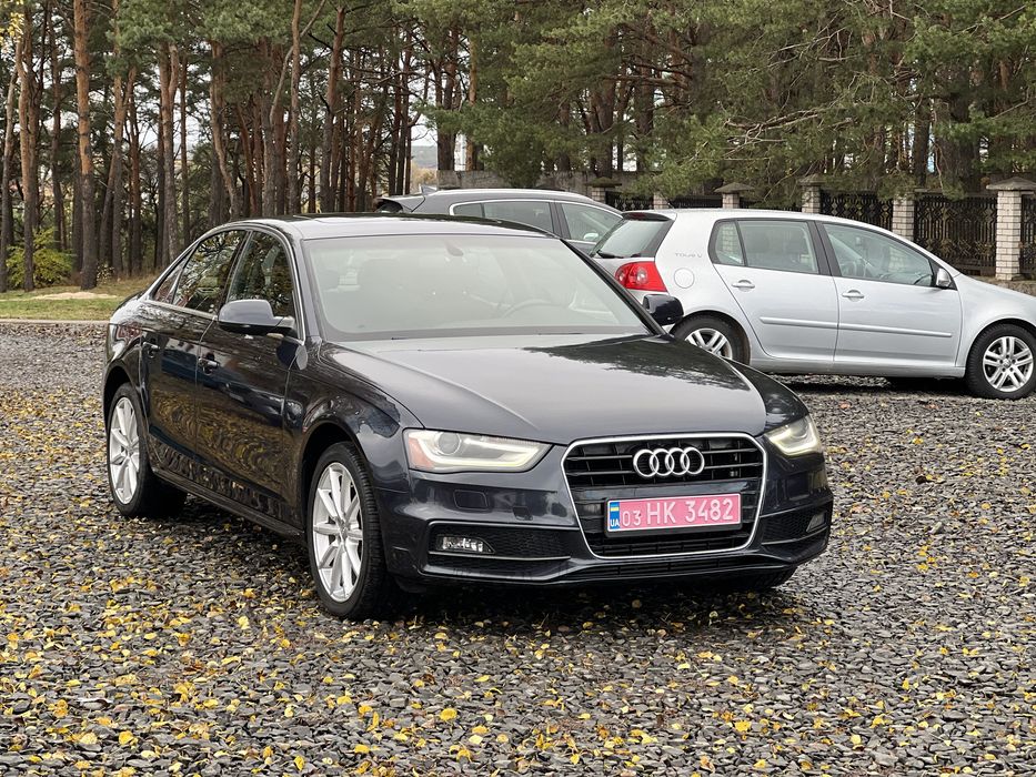 Продам Ауді а4б8 2.0 бензин 2015 р