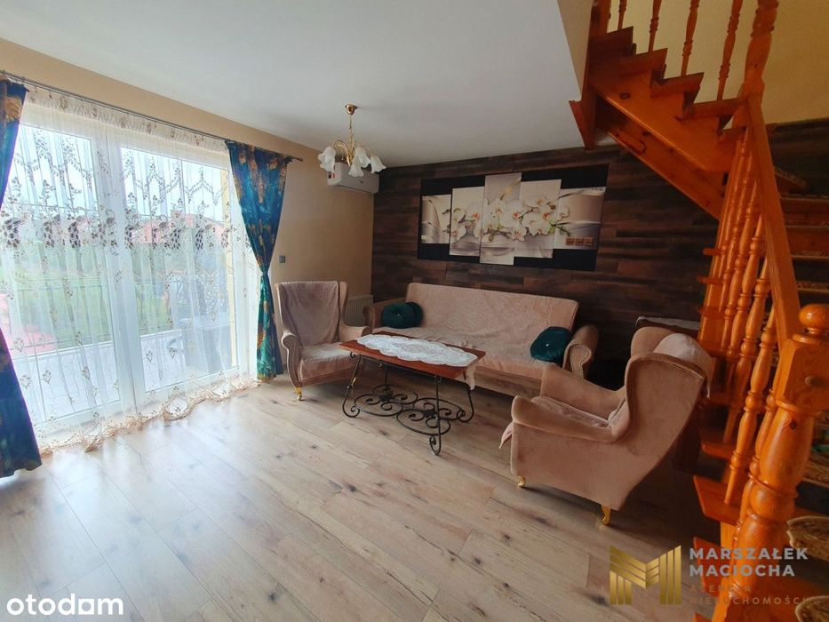 Rodzinny dom w zabudowie bliźniaczej Obora