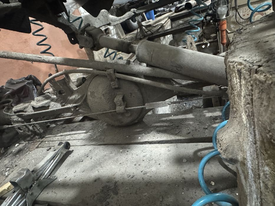 Задний мост Kia Sorento 2,5 чулок, полуоси ступици