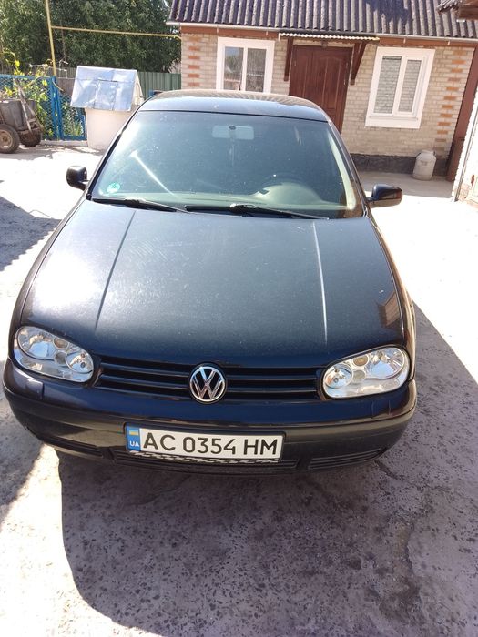VW Golf 4, доглянуте авто без вкладень 
* Volkswagen Golf IV, нова резина, переоформлення