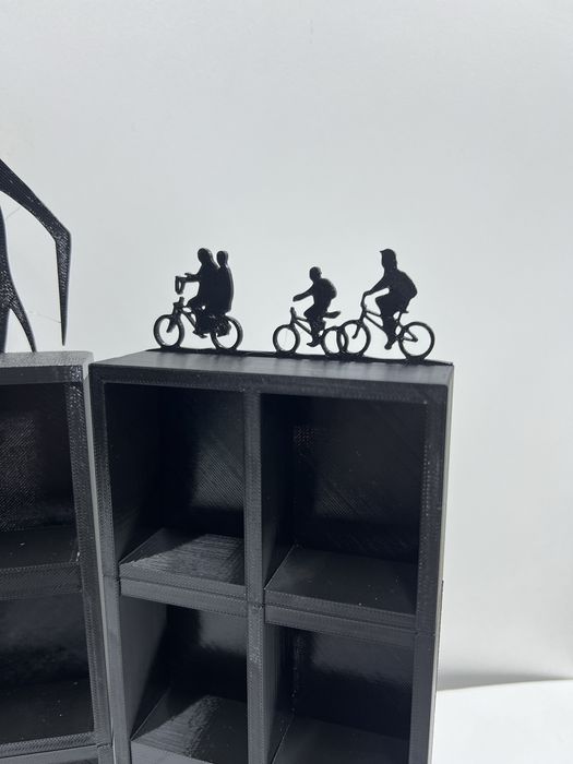 Stranger things funko pop дивні дива  kinder joy шкафчик для колекціі