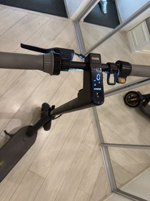Электросамокат Ninebot KickScooter Max G30 (с сиденьем) / Segway