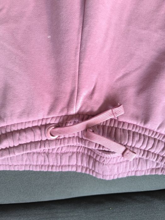 Stan bdb. Spodnie dresowe 4F r.146