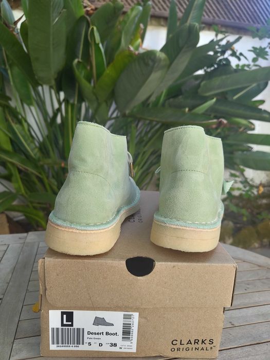 Botas Clarks Originals Desert Boot em Camurça – Verde Menta – Tam. 38 (Novas)