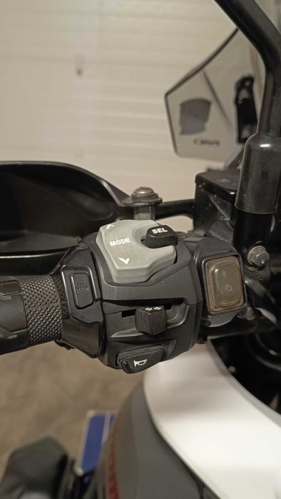 Suzuki VSTROM 1000xt nacional