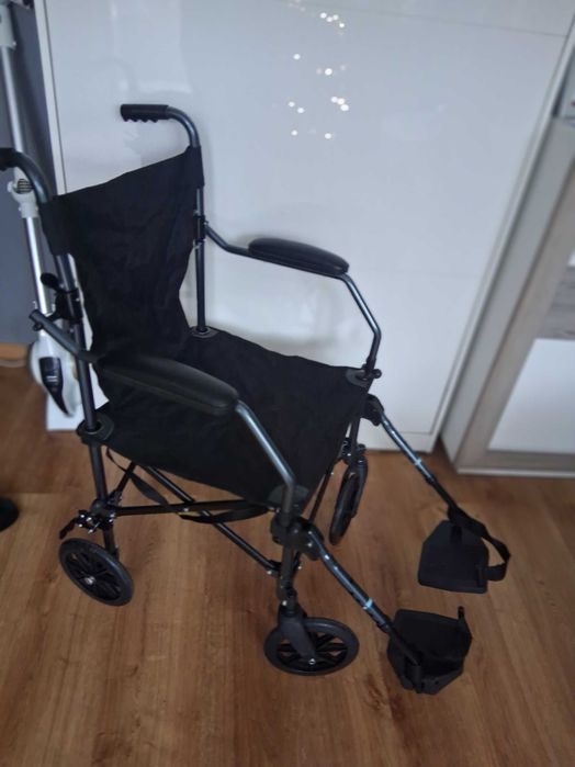 Wózek inwalidzki transportowy składany