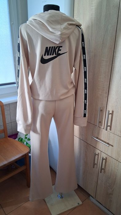 Nike dres damski zapraszam