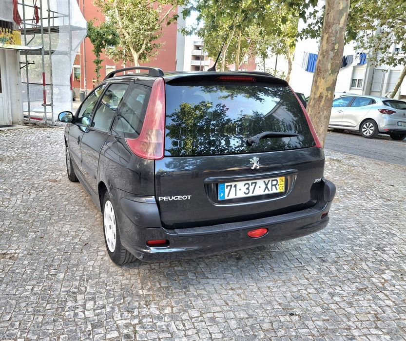 Peugeot 206 1.1i 60cv C/AC Nacional 04