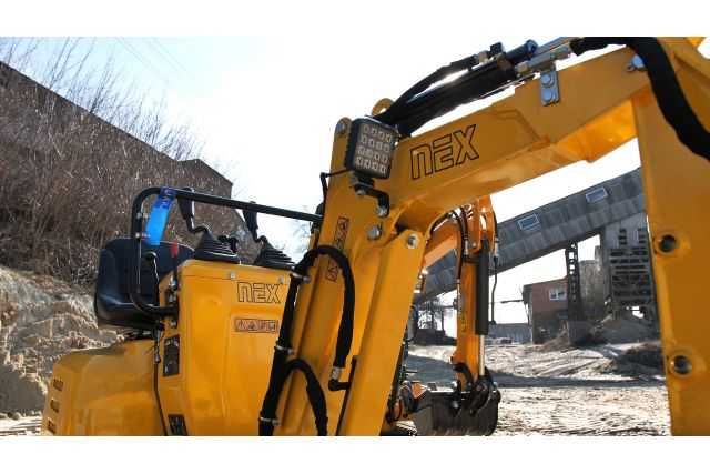 Міні-екскаватор NEX GROUP NANO