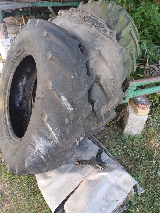 Opony 14.9 R28 do C-360 używane