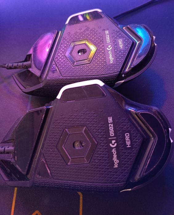 2 ratos Logitech G502 Special Edition 16000DPI Black