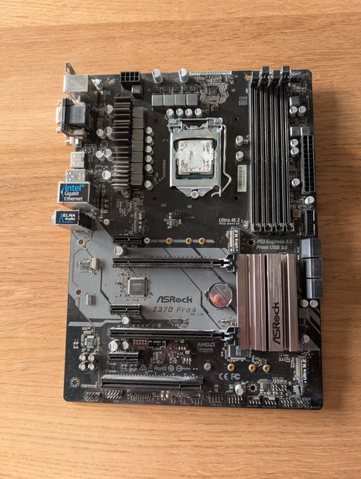 Płyta główna ASRock Z370 PRO4 + procesor Intel core i5 -9600K