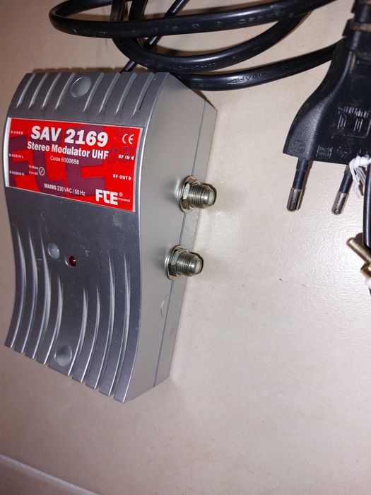 FTE Stereo UHF Modulator SAV216964286255064066121
