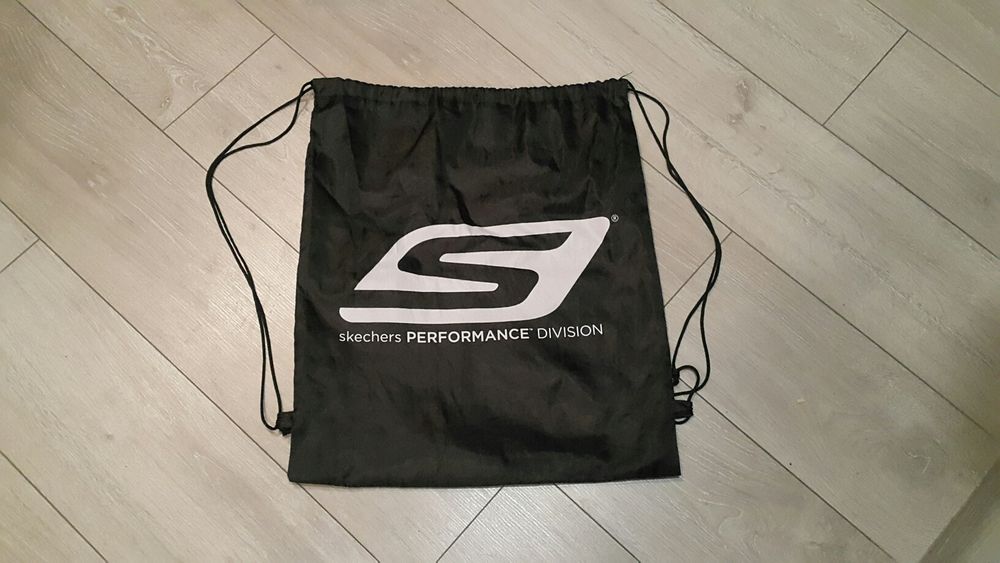 SKECHERS plecak / worek na buty adidasy etc. Czarny. Nowy. Oryginalny