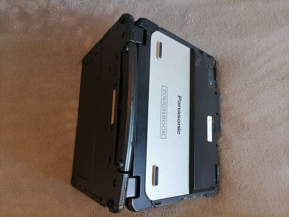 Panasonic CF 20 WIN 11 2w1 i5 7 gener dwie baterie rysik 8GB 256GB SSD GWAR 2 lata