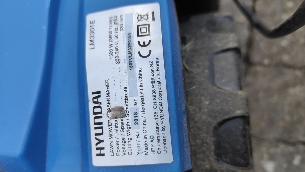 Продам газонокосілку Hyundai 33cm