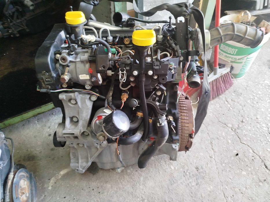 Motor Renault 1.5dci k9k 750 82cv modus clio 3 arranque atras