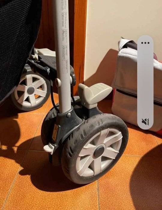 Carrinho de bebé e alcofa Chicco