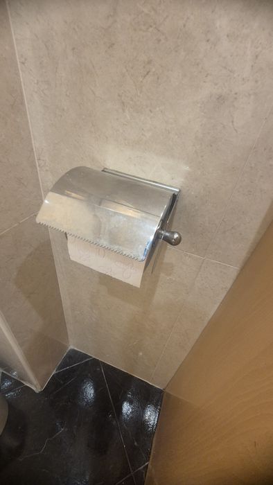 Toalheiro e papeleiro metal