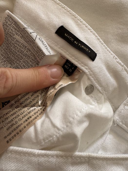 Стильные джинсы укороченные  Massimo Dutti