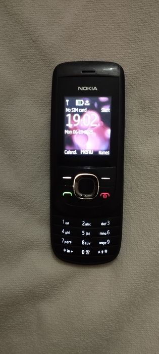 Nokia 2220 slide