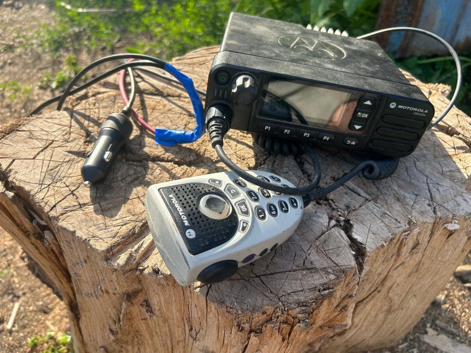 Продам Motorola DM4600e в комплекті