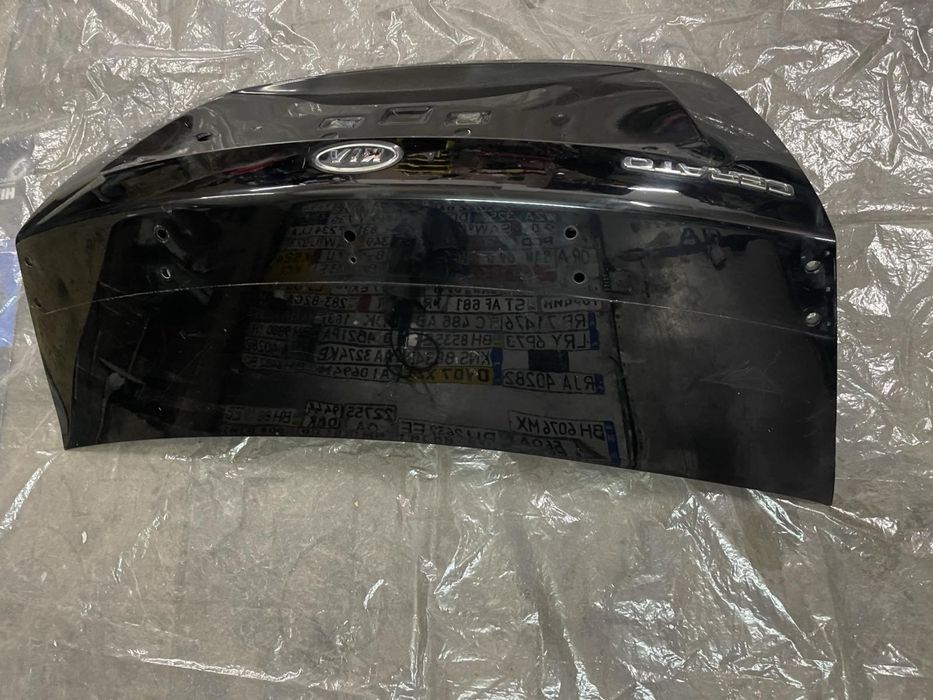Кришка багажника KIA Cerato EX