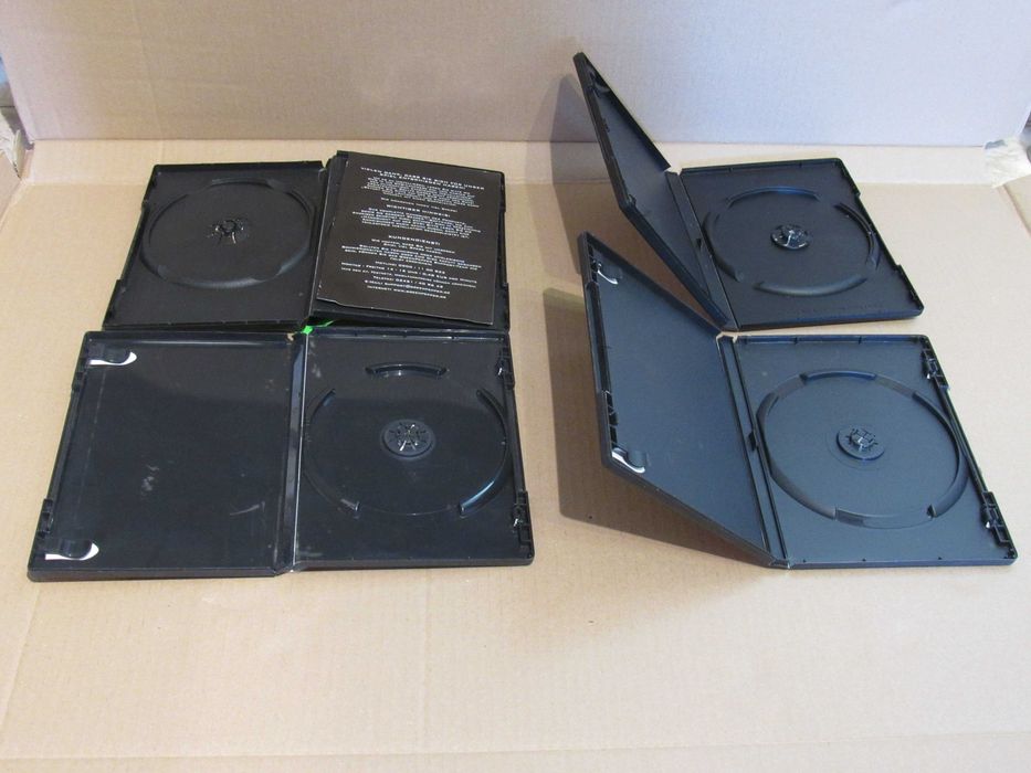 Lote 4 caixas de jogos de PC GTA Call of Duty Driver