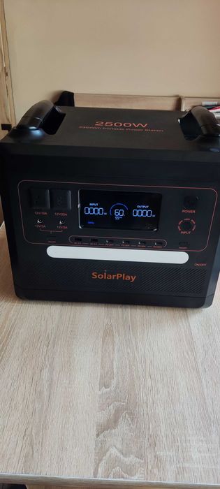 Przenośna solarna stacja zasilania SolarPlay AC 2500W 2,5KWH generator