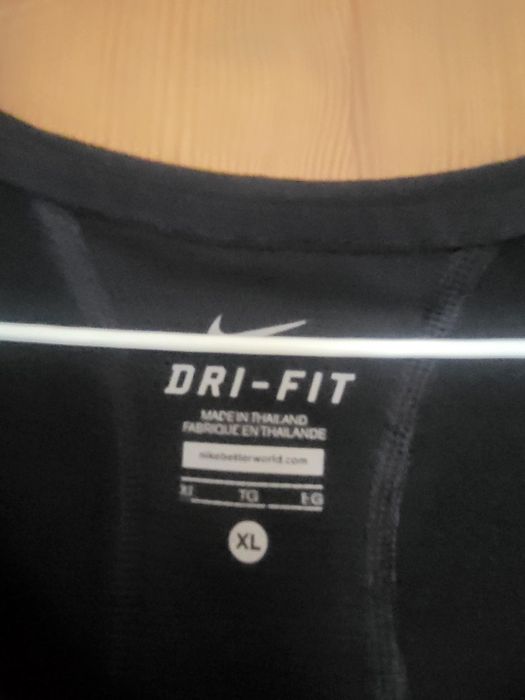 Nike koszulka, top, czarna NOWA L,XL