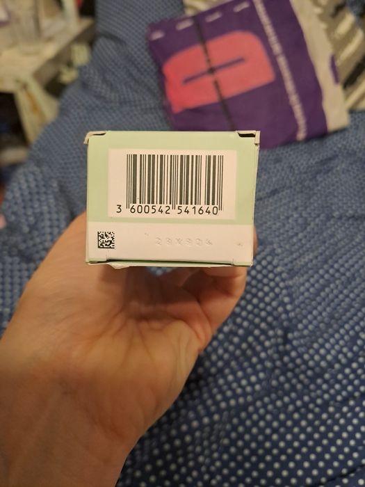 Garnier. Rozświetlające serum z witaminą C