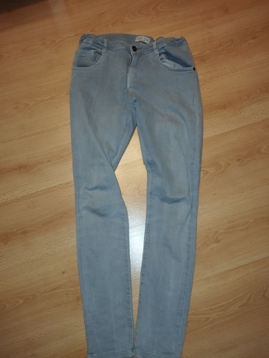 Spodnie jeansowe Zara