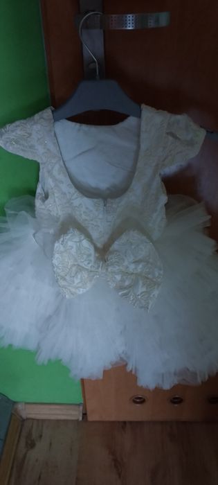 Sukienka na chrzest roz.92