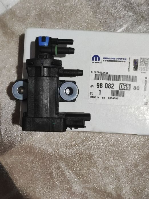 Клапан турбіни  Пежо Сітроен Тойота 2.0 HDi BlueHDi 9808206880