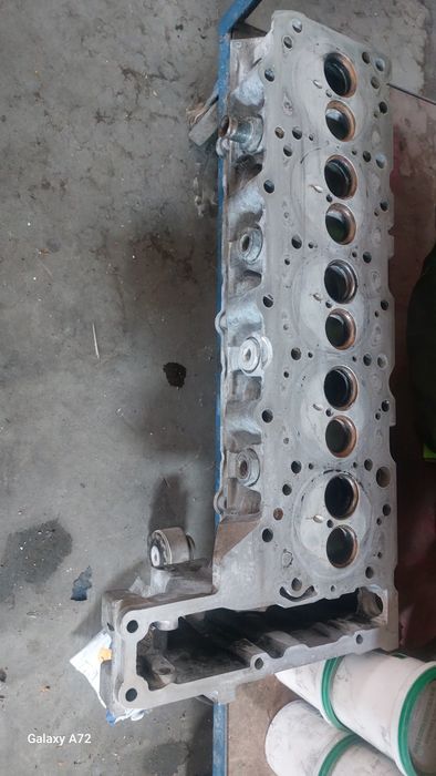 Продам головку 2.9 спринтер е210 проверена