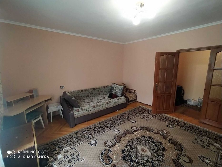 Оренда ізольованої кімнати на Сихові