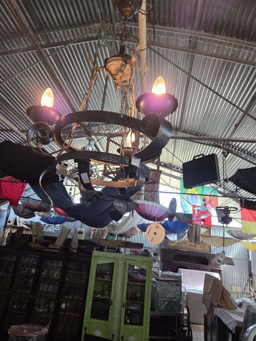 Candeeiro rustico de tecto