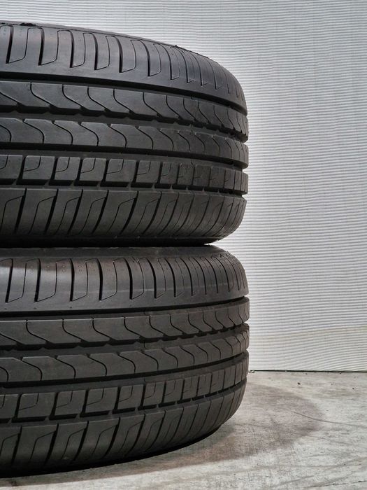 [Como Novos] 2 Pneus 225/55R17 PIRELLI [RFT] (BMW)