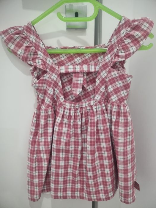 Vestido de menina 3/4 anos em muito bom estado