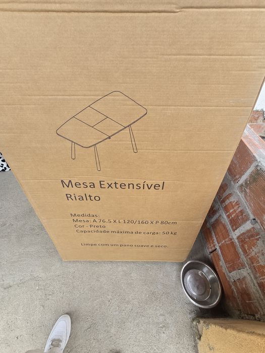 Conjunto mesa e cadeiras Troca