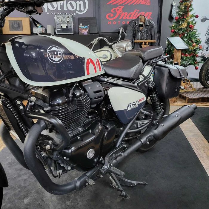 Royal Enfield Shotgun 650 / 2024