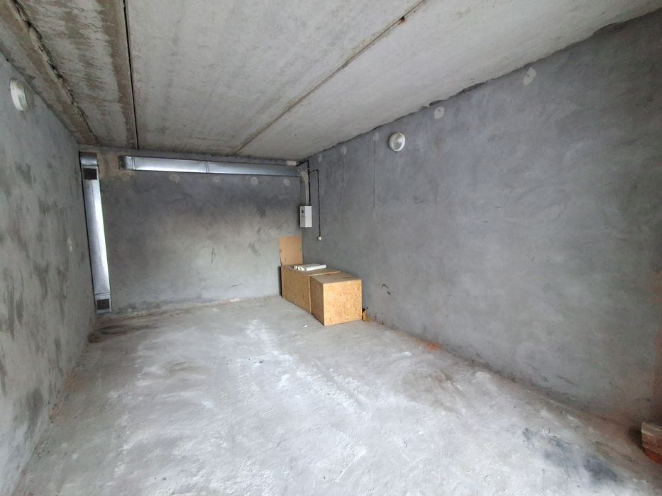 Продаж гаража вул Карненка 21 кв м