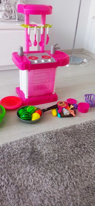Zestaw Kuchnia dla dzieci z dzwiekami z wyposażeniem jak nowy.