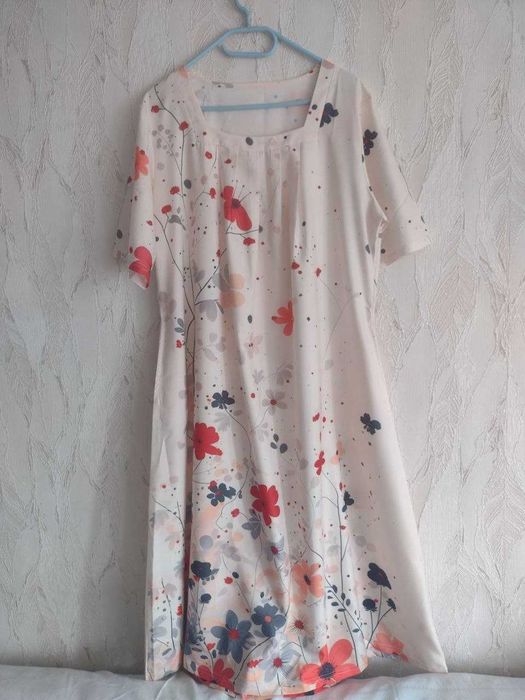 Платье летнее с цветочным принтом