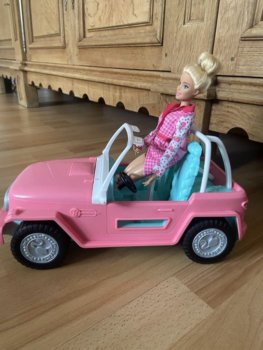 Barbie autko lalka Jeep różowy Mattel