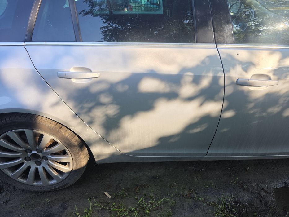 Opel insignia Drzwi z1