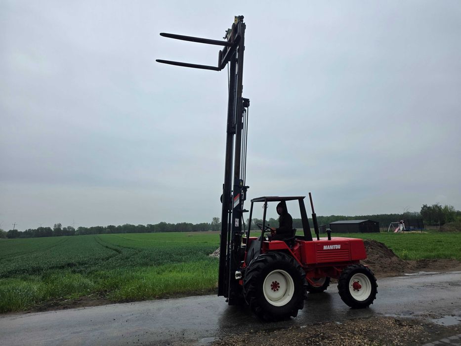 Terenowy wózek widłowy Manitou  wys. podnoszenia 580 cm